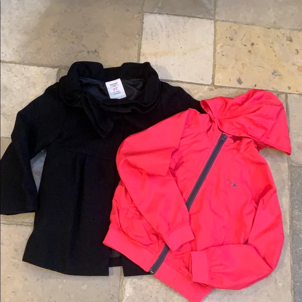 GIRLS SZ 5 COAT AND WINDBREAKER.